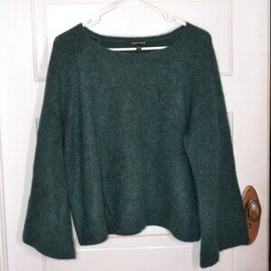 EILEEN FISHER Cashmere and Silk Blend Wide Sleeve Loose Fit Sweater (Size M)